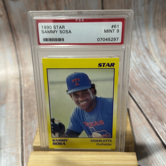1990 Star Sammy Sosa #61 PSA Mint 9 Baseball Card #07045297 Item #ME327 - Picture 2 of 3